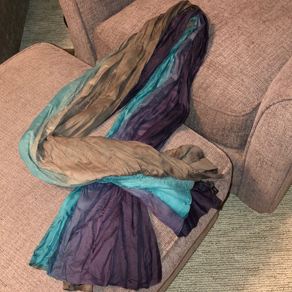 Multi colored crinkle scarf